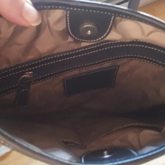 Black Coach Messenger Bag - Picture 3 of 3